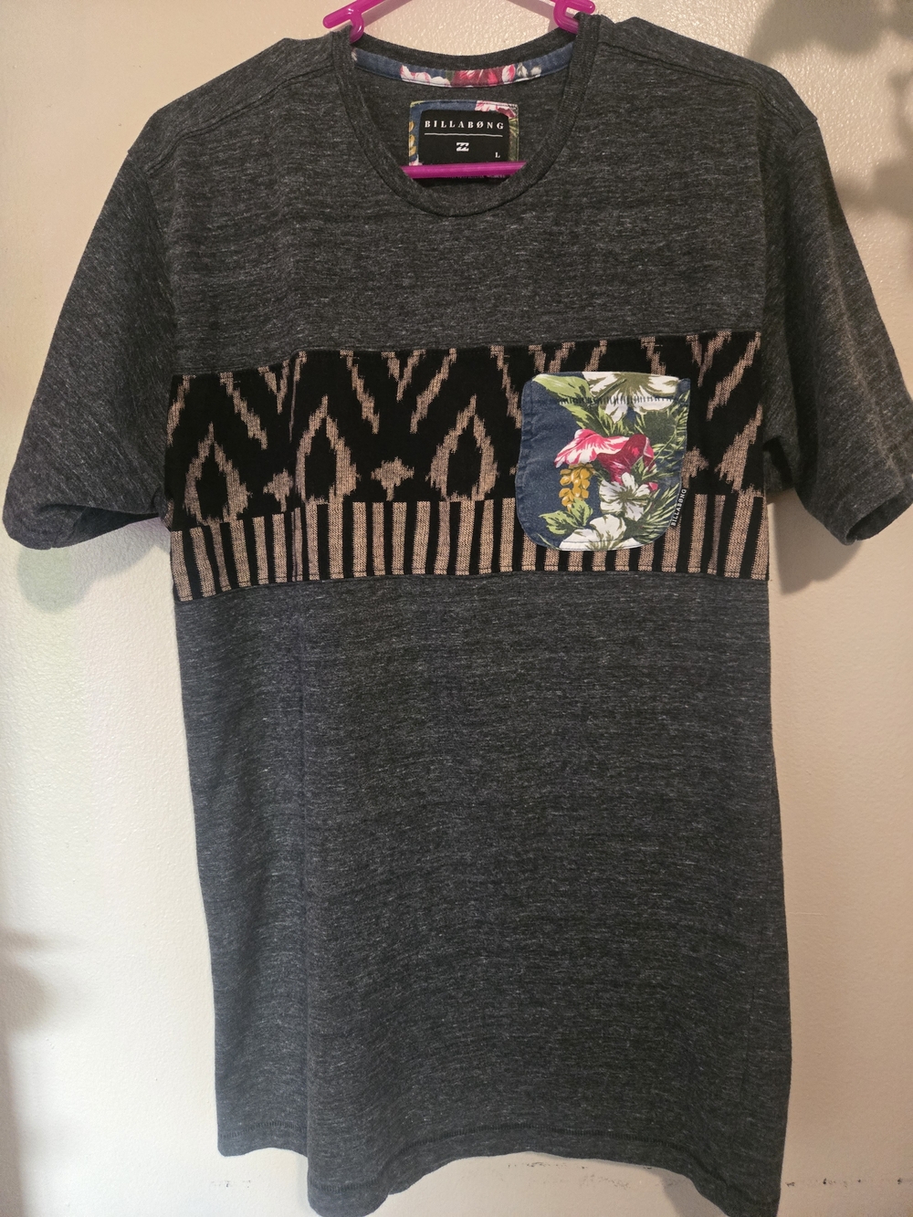 Billabong large Heather Charcoal Tee with Patterned Chest and Floral Pocket